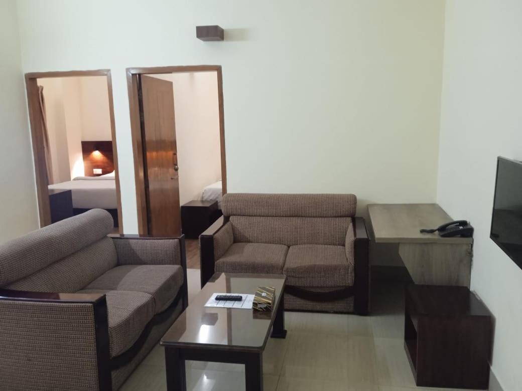 Richmond Hotel Sylhet Eksteriør bilde